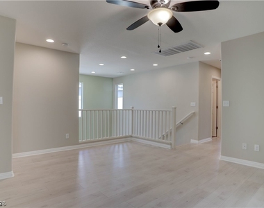7623 Houston Peak Street - Photo Thumbnail 21