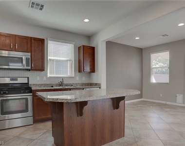 7623 Houston Peak Street - Photo Thumbnail 13