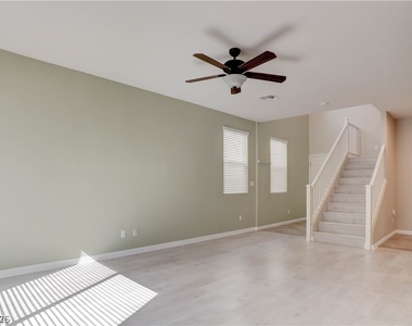 7623 Houston Peak Street - Photo Thumbnail 4