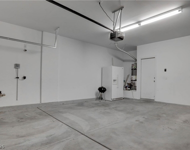 7623 Houston Peak Street - Photo Thumbnail 19