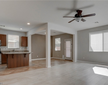7623 Houston Peak Street - Photo Thumbnail 2