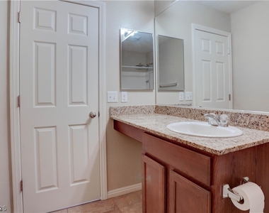 7623 Houston Peak Street - Photo Thumbnail 35
