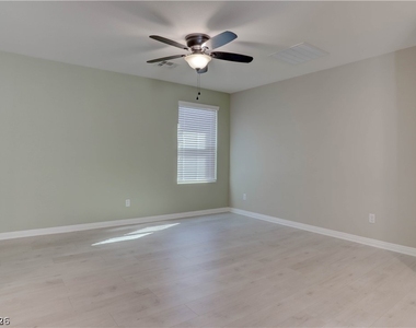 7623 Houston Peak Street - Photo Thumbnail 20