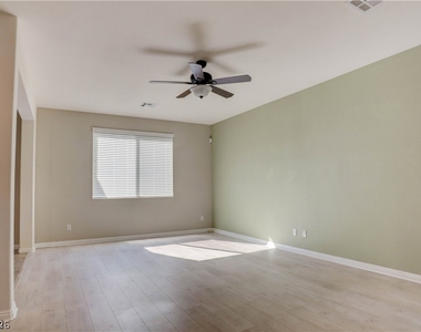 7623 Houston Peak Street - Photo Thumbnail 5