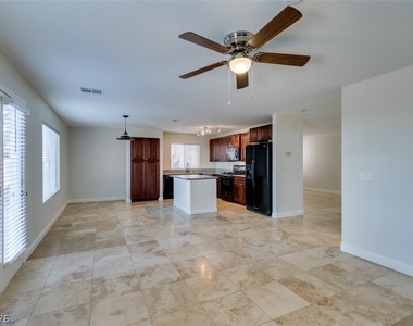 9824 Via Delores Avenue - Photo Thumbnail 4