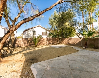 9824 Via Delores Avenue - Photo Thumbnail 40