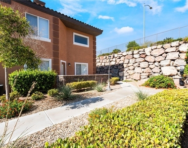 10563 Gold Shadow Avenue - Photo Thumbnail 19