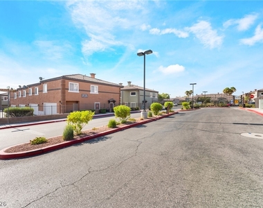 10563 Gold Shadow Avenue - Photo Thumbnail 43