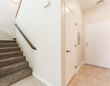 10563 Gold Shadow Avenue - Photo Thumbnail 23