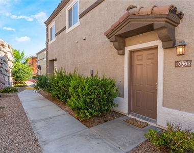 10563 Gold Shadow Avenue - Photo Thumbnail 3