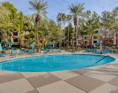 260 E Flamingo Road - Photo Thumbnail 7