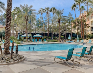 260 E Flamingo Road - Photo Thumbnail 15