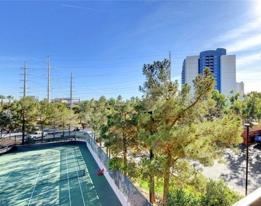 260 E Flamingo Road - Photo Thumbnail 2