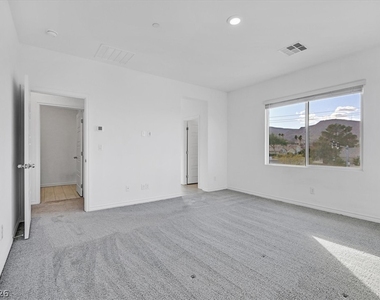 303 Fletcher Falls Street - Photo Thumbnail 14
