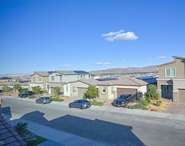 303 Fletcher Falls Street - Photo Thumbnail 31