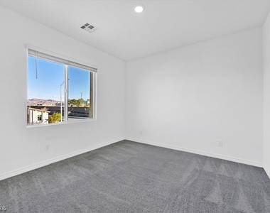 303 Fletcher Falls Street - Photo Thumbnail 23
