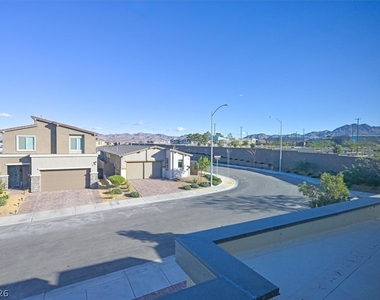 303 Fletcher Falls Street - Photo Thumbnail 30