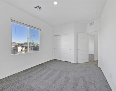 303 Fletcher Falls Street - Photo Thumbnail 22