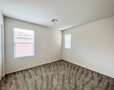 9198 Valley Betica Avenue - Photo Thumbnail 20