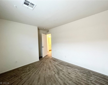 9198 Valley Betica Avenue - Photo Thumbnail 21