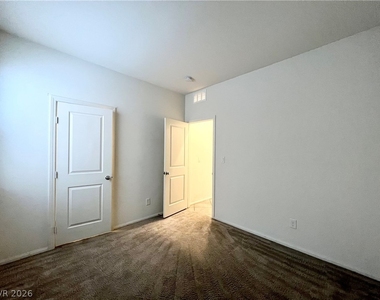 9198 Valley Betica Avenue - Photo Thumbnail 27