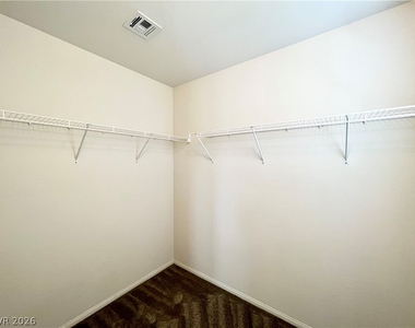 9198 Valley Betica Avenue - Photo Thumbnail 17