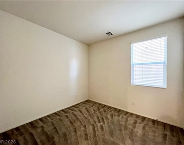 9198 Valley Betica Avenue - Photo Thumbnail 26