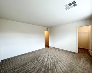9198 Valley Betica Avenue - Photo Thumbnail 16