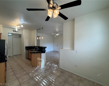 1050 E Cactus Avenue - Photo Thumbnail 7
