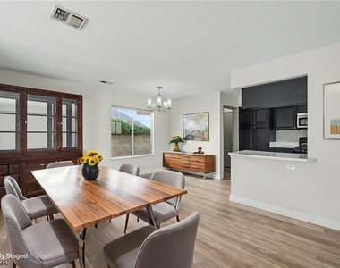 6413 Sterling Springs Parkway - Photo Thumbnail 10