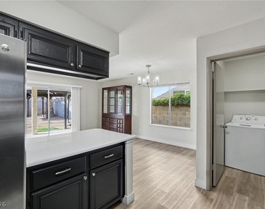6413 Sterling Springs Parkway - Photo Thumbnail 15