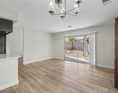6413 Sterling Springs Parkway - Photo Thumbnail 17