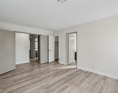 6413 Sterling Springs Parkway - Photo Thumbnail 33