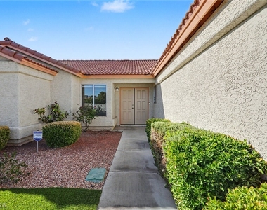 6413 Sterling Springs Parkway - Photo Thumbnail 2