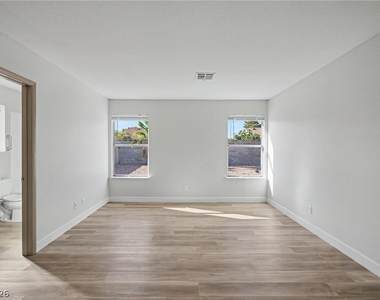 6413 Sterling Springs Parkway - Photo Thumbnail 31