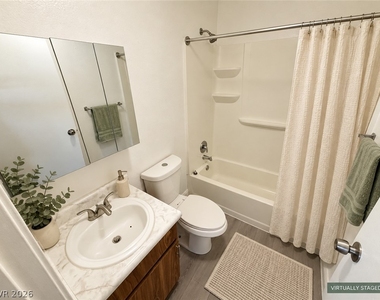 225 E Foster Avenue - Photo Thumbnail 3