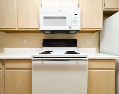 1150 N Buffalo Drive - Photo Thumbnail 29
