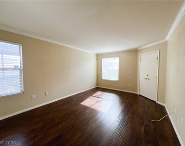 1150 N Buffalo Drive - Photo Thumbnail 47