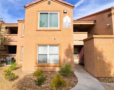 1150 N Buffalo Drive - Photo Thumbnail 5