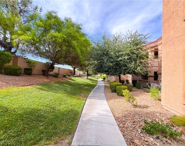 1150 N Buffalo Drive - Photo Thumbnail 7
