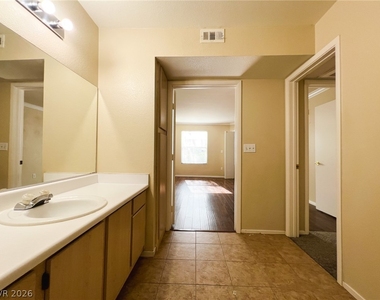 1150 N Buffalo Drive - Photo Thumbnail 63