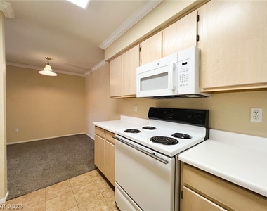 1150 N Buffalo Drive - Photo Thumbnail 33