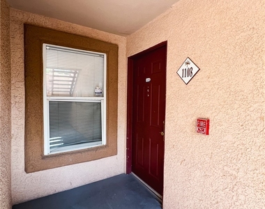 1150 N Buffalo Drive - Photo Thumbnail 9