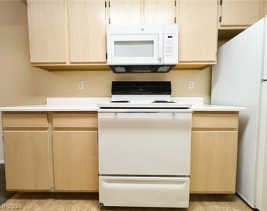 1150 N Buffalo Drive - Photo Thumbnail 28