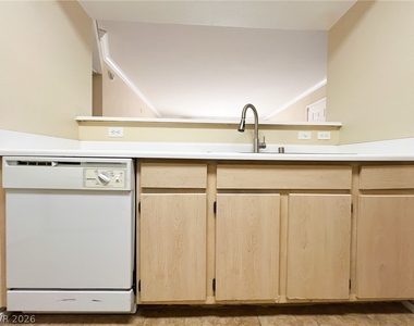 1150 N Buffalo Drive - Photo Thumbnail 30