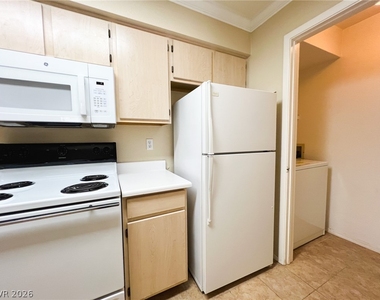 1150 N Buffalo Drive - Photo Thumbnail 45