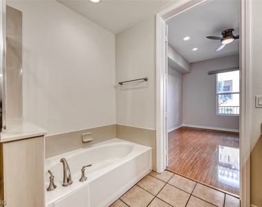 62 E Serene Avenue - Photo Thumbnail 12