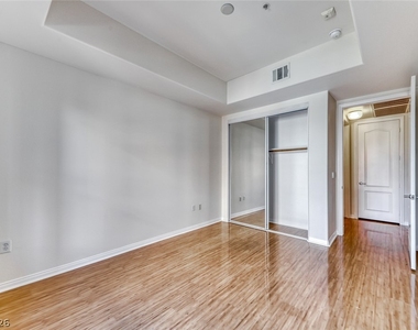 62 E Serene Avenue - Photo Thumbnail 16
