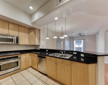 62 E Serene Avenue - Photo Thumbnail 4