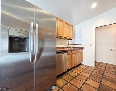 6346 Bullion Boulevard - Photo Thumbnail 9